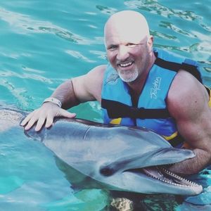 Meet your Posher, Troy